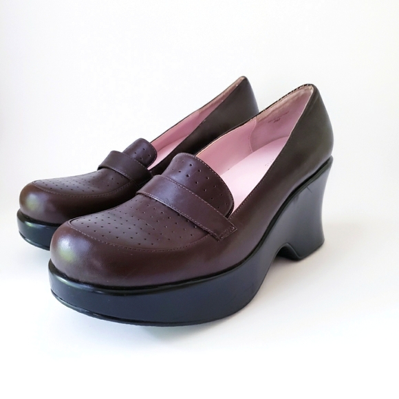 Guess by Marciano Shoes Vintage Guess By Marciano Brown Wedge